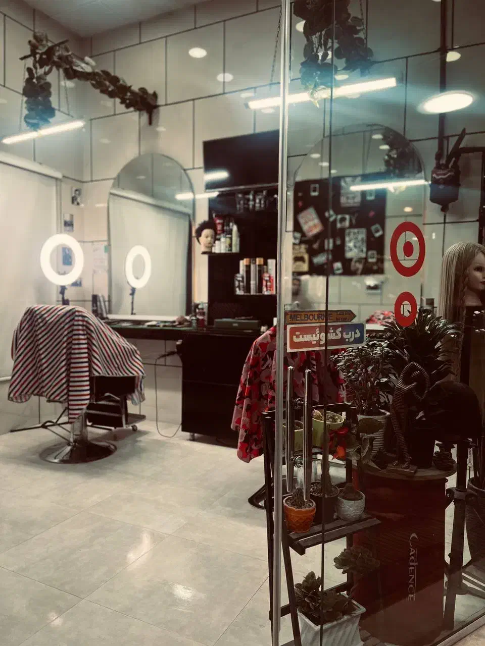 ارایشگاه|آرایشگاه و سالن‌های زیبایی|قزوین, |دیوار