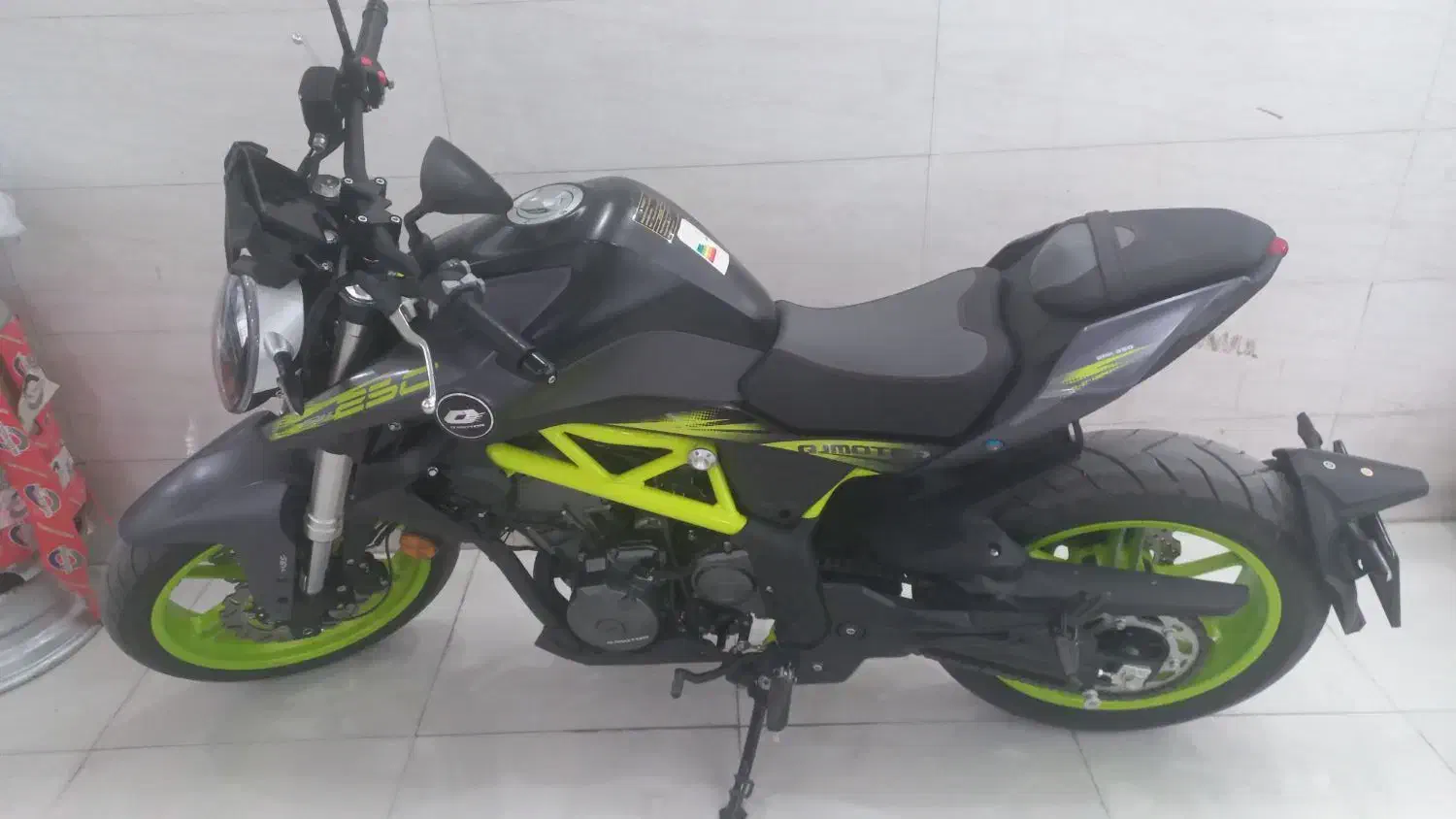 کیوجی ۳۰۰ مدل ۱۴۰۳ کارکرد حدود ۴۰۰کیلومتر|موتورسیکلت|شیراز, میرزاکوچک خان|دیوار