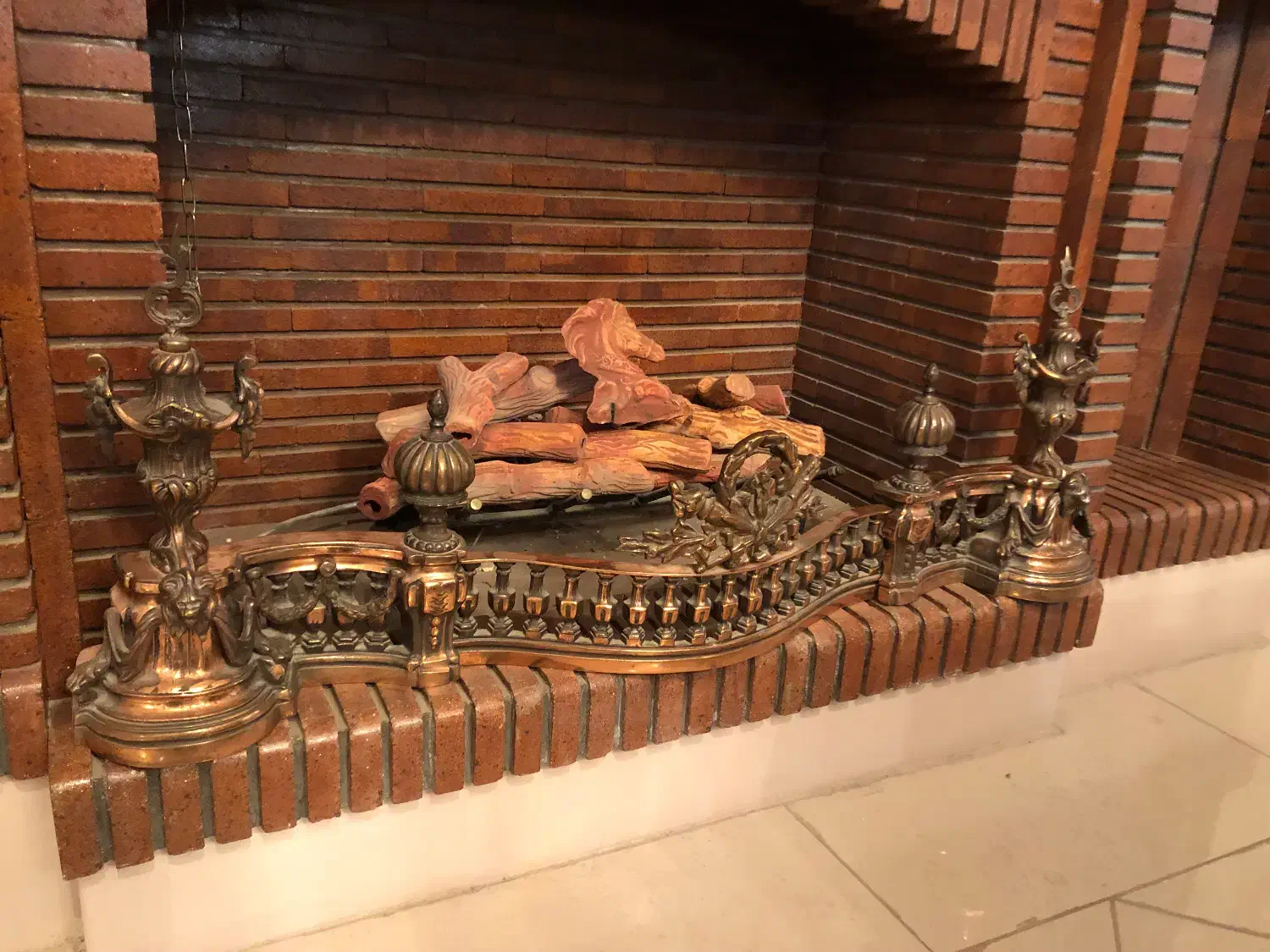 گارد شومینه برنزی همراه منقل گازی|بخاری، هیتر، شومینه|قم, سالاریه|دیوار