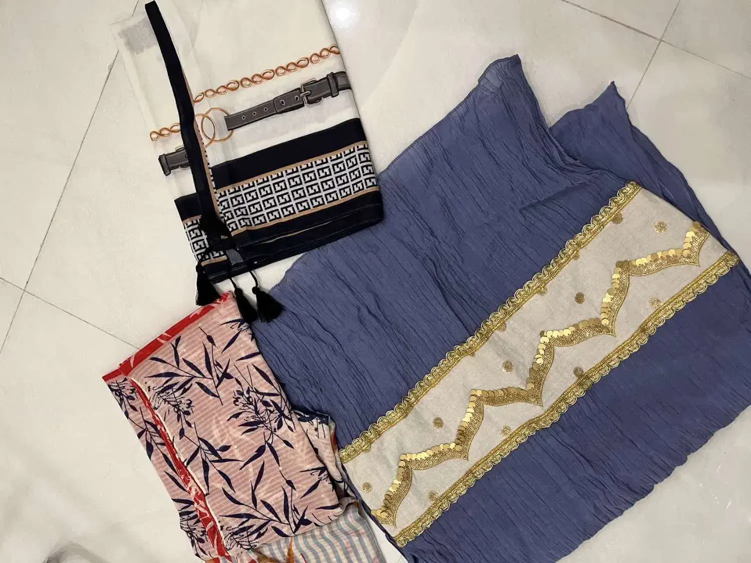 شال|لباس|قم, عمار یاسر|دیوار