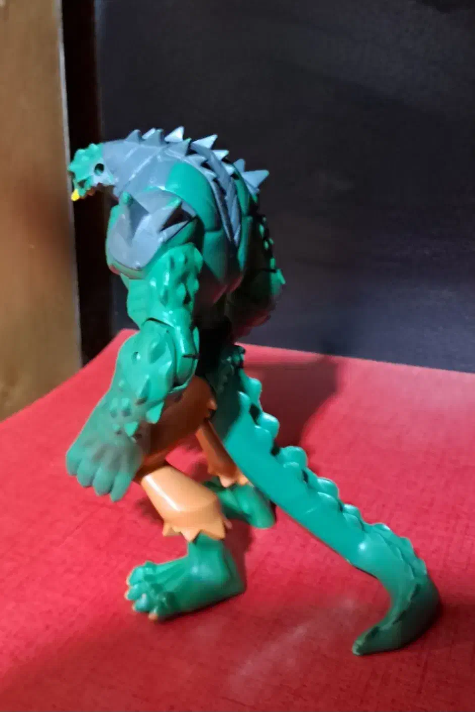 اکشن فیگور اورجینال از سری انیمیشن بتمن 2012|مجسمه، تندیس، ماکت|تربت جام, شهید نصرالهی|دیوار