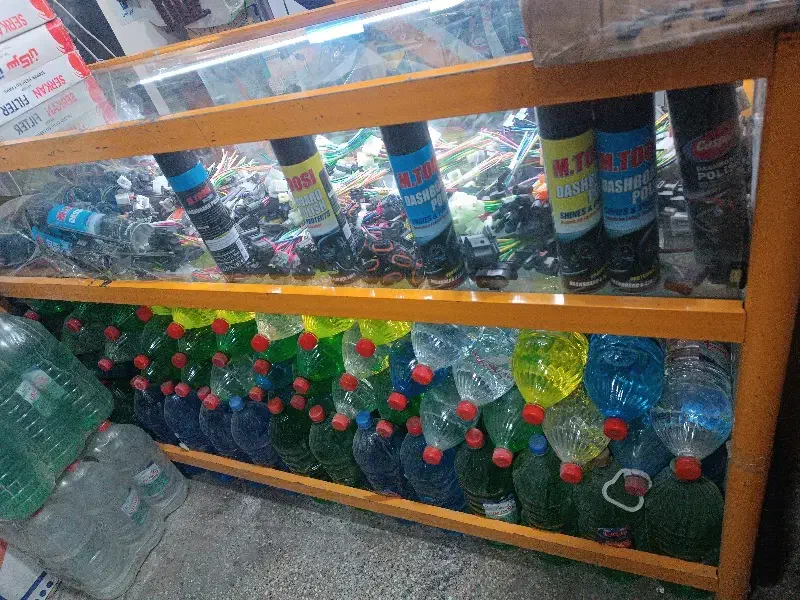 ویترین شیشه ای ...|فروشگاه و مغازه|مشهد, مشکینی (شهرک غرب)|دیوار