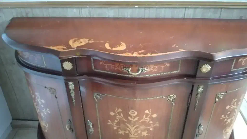 کنسول چوبی منبت کاری شده|بوفه، ویترین، کنسول|قدس, شهرقدس|دیوار