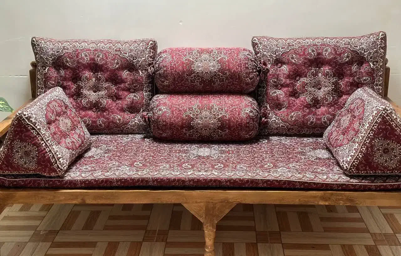 سرویس درباری|پشتی|شیراز, گود عربان|دیوار