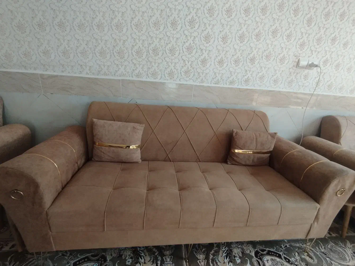 مبلمان|مبلمان خانگی و میز عسلی|بیرجند, |دیوار