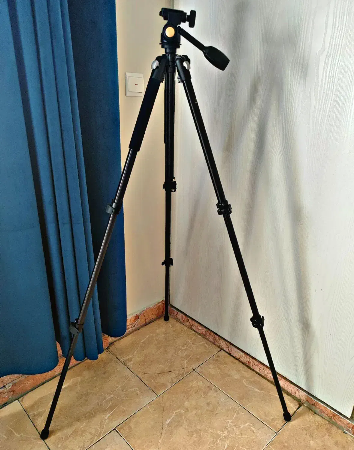 سه پایه حرفهای beike|دوربین عکاسی و فیلمبرداری|تهران, فاطمی|دیوار