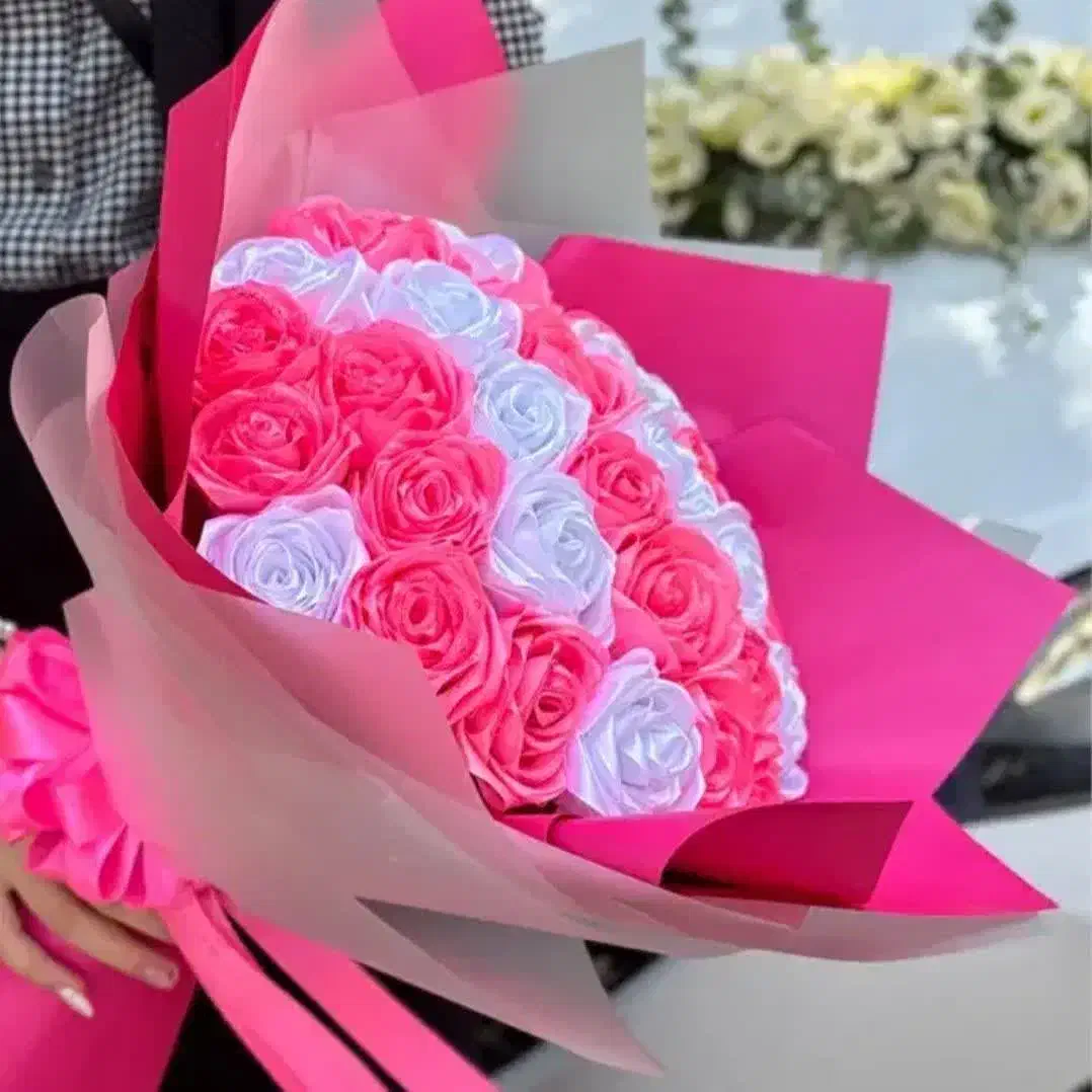 گل رز. روبانی  دسته گل و باکس گل|گل مصنوعی|کاشان, صنعت|دیوار