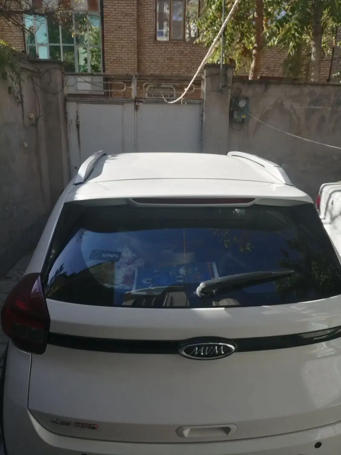 ماشین سواری ایکس 22 پرو ام تی، سفید رنگ، دنده ای|خودرو سواری و وانت|مشهد, کوی پلیس|دیوار