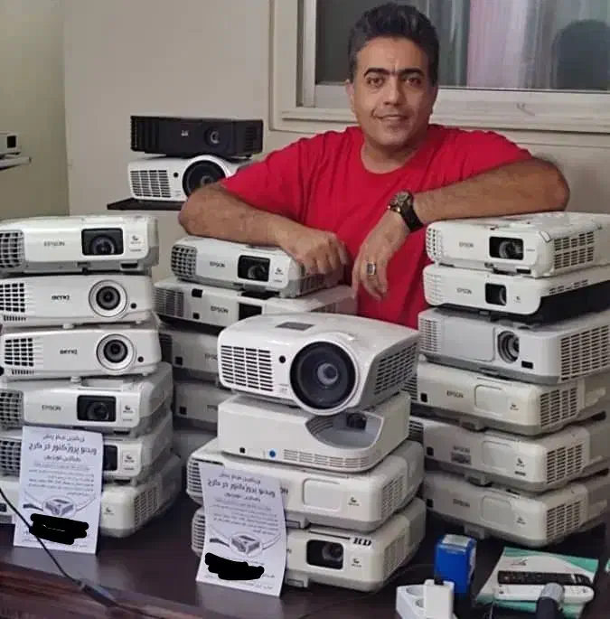 ویدیو پروژکتور مدل فول اچ دی|تلویزیون و پروژکتور|کرج, اصفهانیها|دیوار