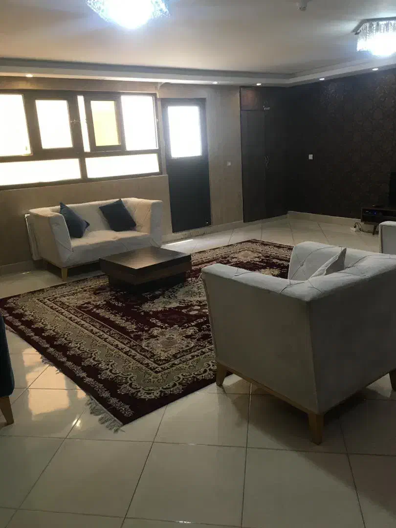 آپارتمان دو خواب مرکز شهر ارگ کریمخان زند همکف|اجارهٔ کوتاه‌مدت آپارتمان و سوئیت|شیراز, زند|دیوار