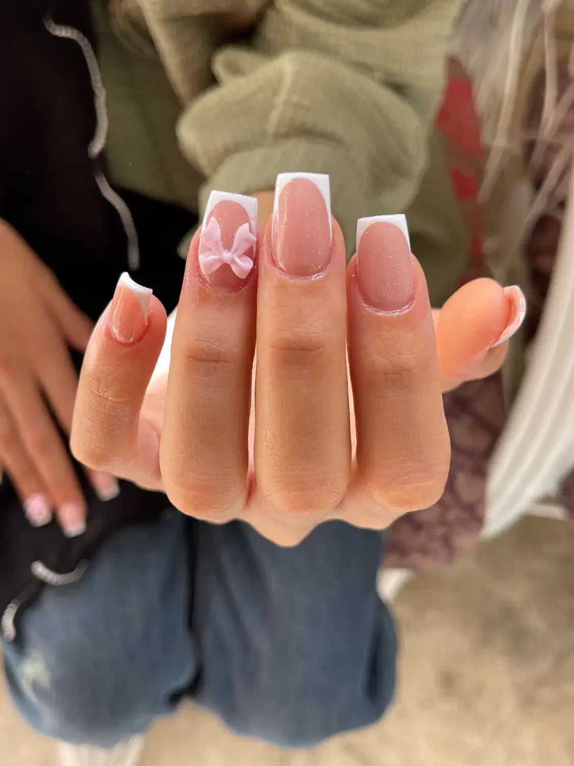 ترمیم و کاشت ناخن vip|خدمات آرایشگری و زیبایی|قم, آزادگان|دیوار