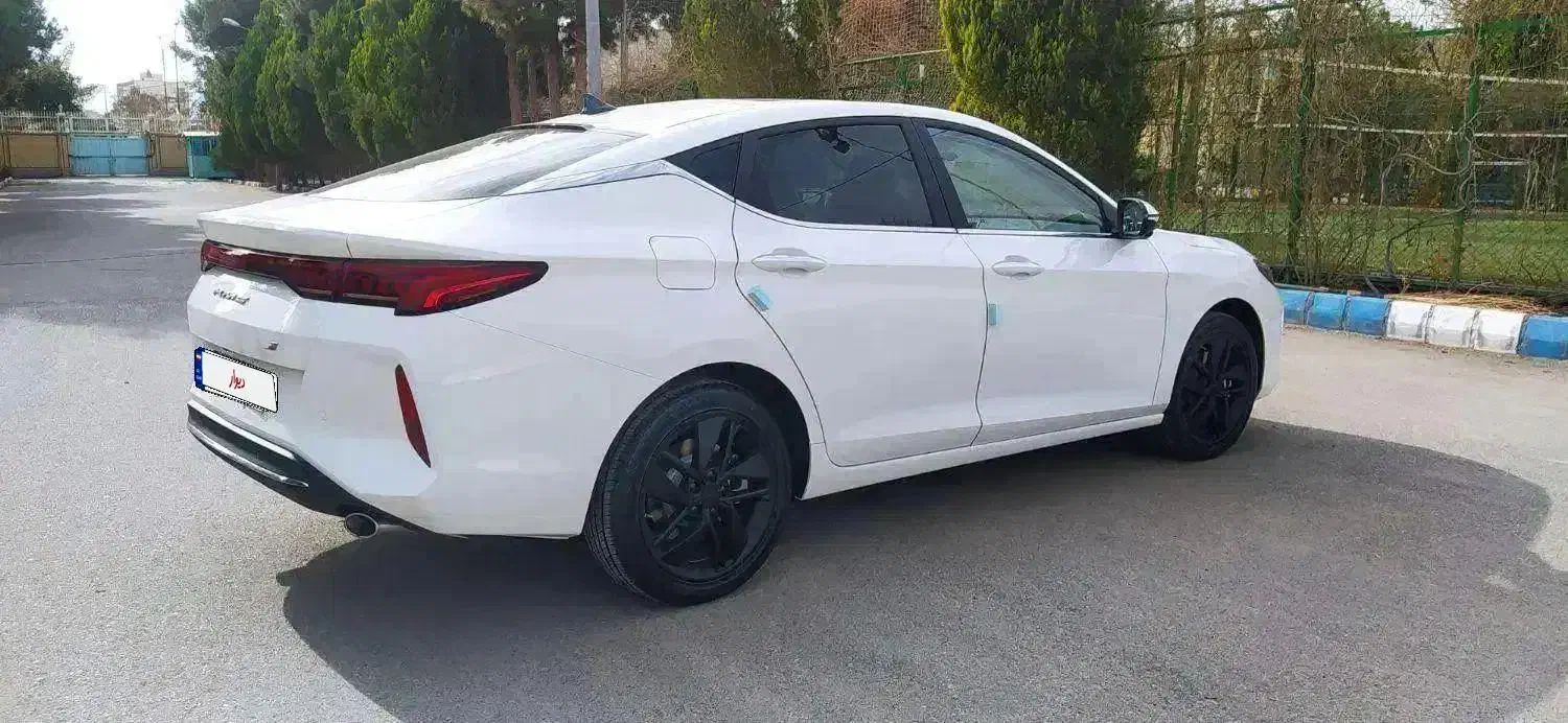 کی ام سی j7 / بهمن ماه ۱۴۰۴|خودرو سواری و وانت|کرمان, |دیوار