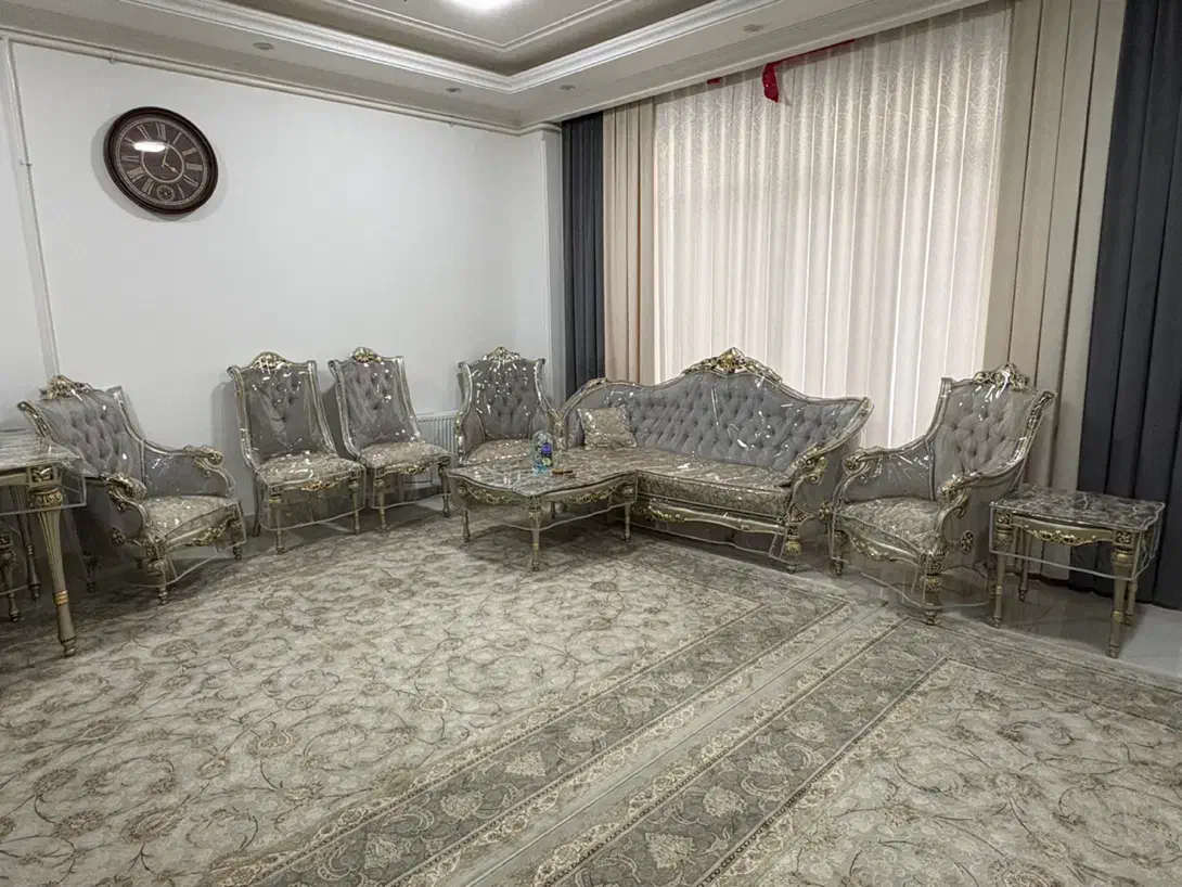 مبل سلطنتی ۹ نفره و میز نهارخوری ۶ نفره|مبلمان خانگی و میز عسلی|شهر بابک, |دیوار