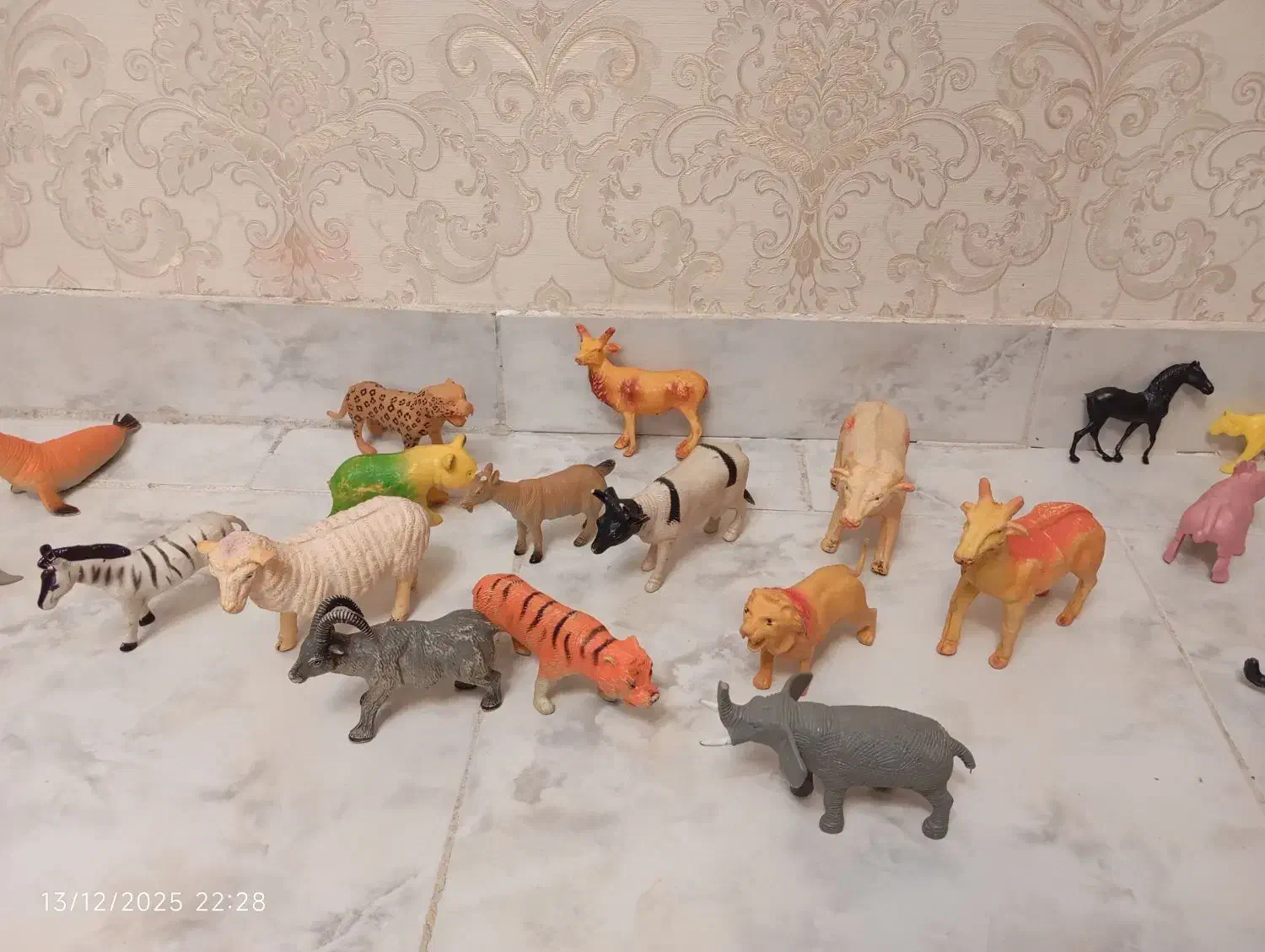 حیوانات پلاستیکی اهلی و وحشی و دریایی و مرغ وغاز|اسباببازی بچه|گرگان, |دیوار