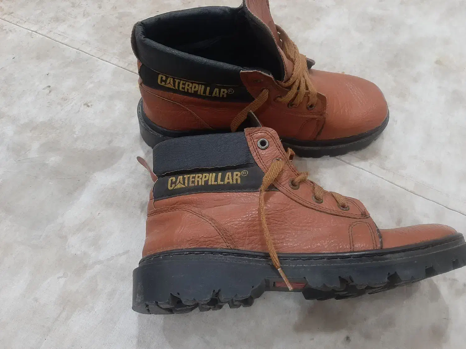 کفش|کیف، کفش، کمربند|اندیمشک, |دیوار