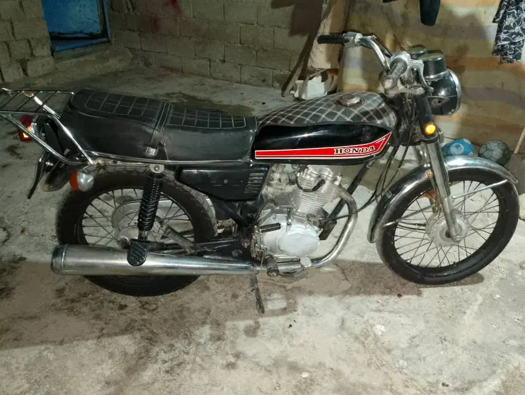 موتور125پلاک ملی مدارک کامل موتور دارد|موتورسیکلت|بهبهان, |دیوار