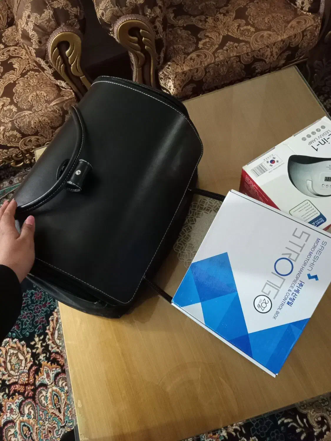 لوازم کاشت ناخن به همراه میزکار و کیف|آرایشی، بهداشتی، درمانی|بجنورد, |دیوار