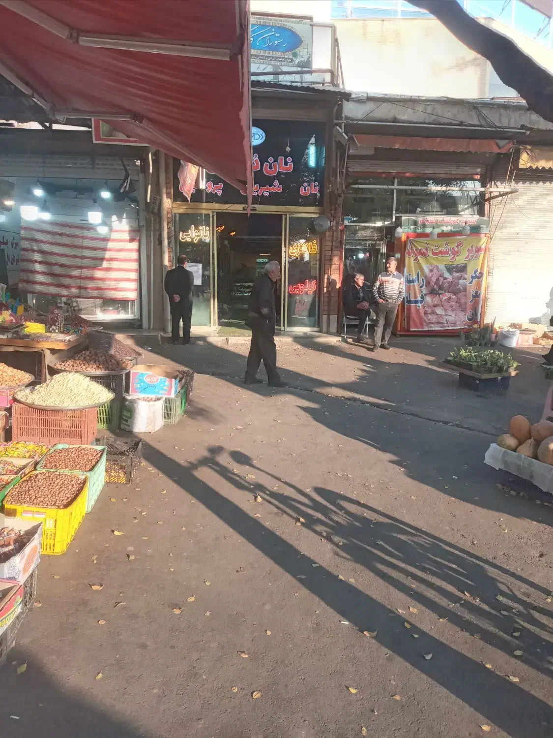 اجاری پاساژ چهاراه سپه ۵۰۰متری|اجارهٔ مغازه و غرفه|قزوین, |دیوار