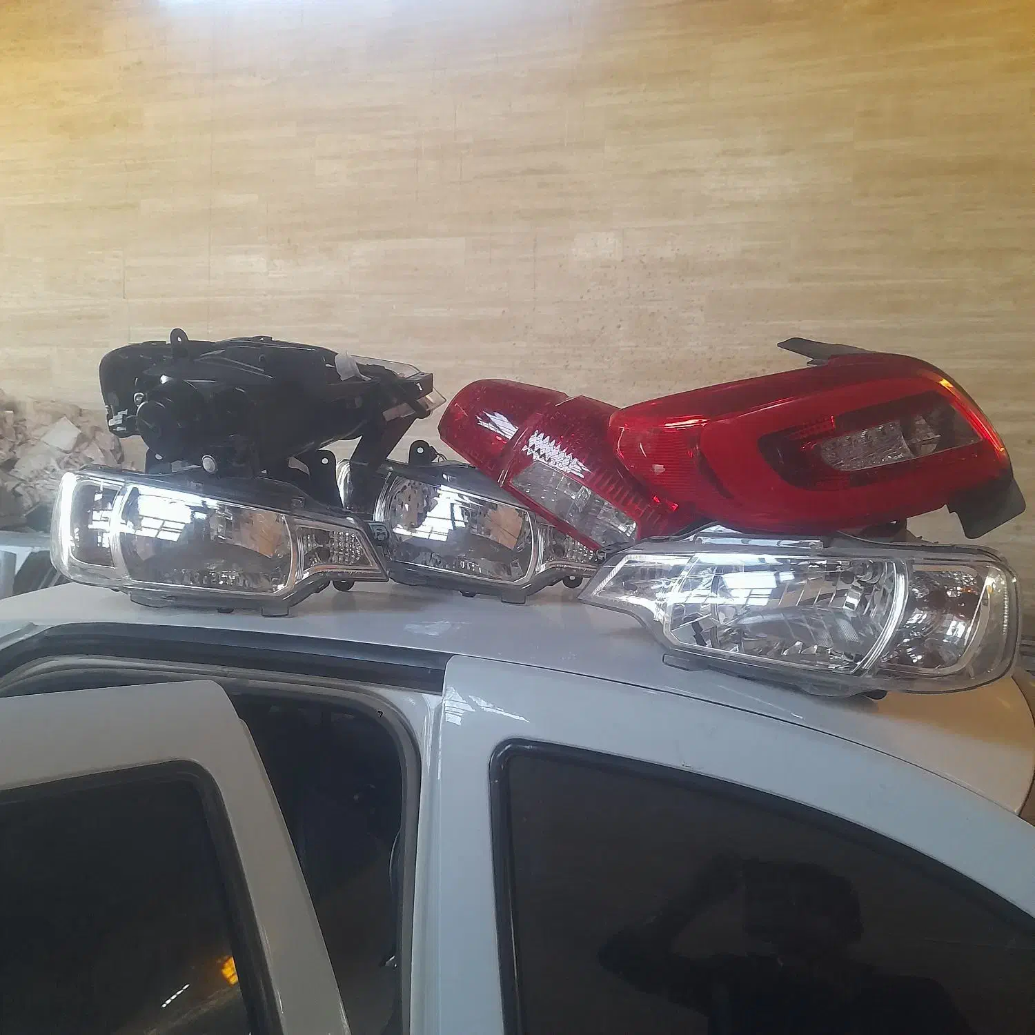 چراغ جلو آلیسان خط عقب آلیسان|قطعات یدکی و لوازم جانبی|ساوه, |دیوار