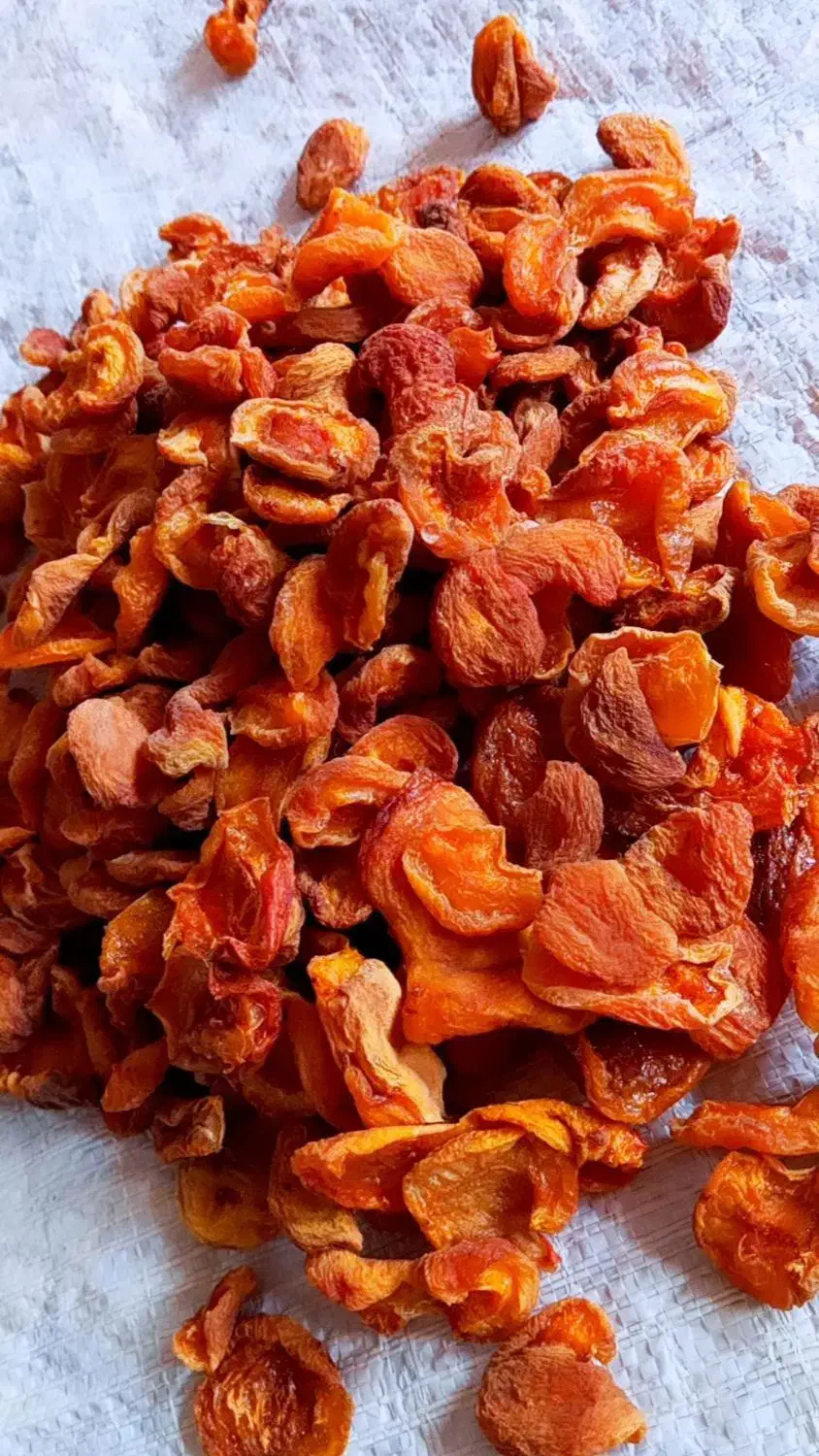 برگ زردالو|خوردنی و آشامیدنی|خوی, |دیوار