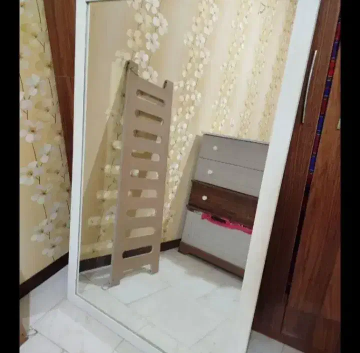 فروش وسایل|فعالیت داوطلبانه|رشت, پیرکلاچای|دیوار