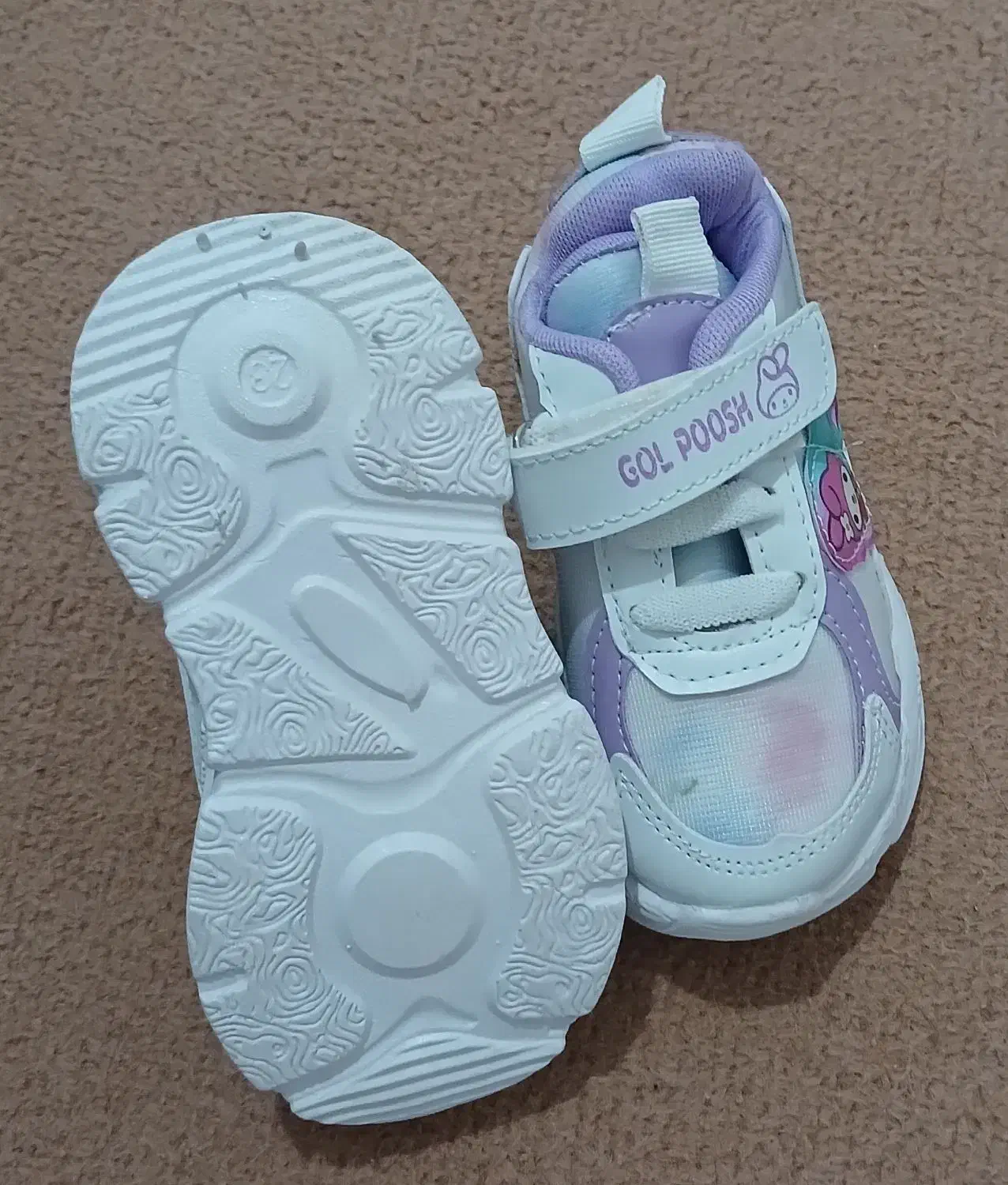 کفش بچه وکیف بچه|کفش و لباس بچه|ایوان, |دیوار