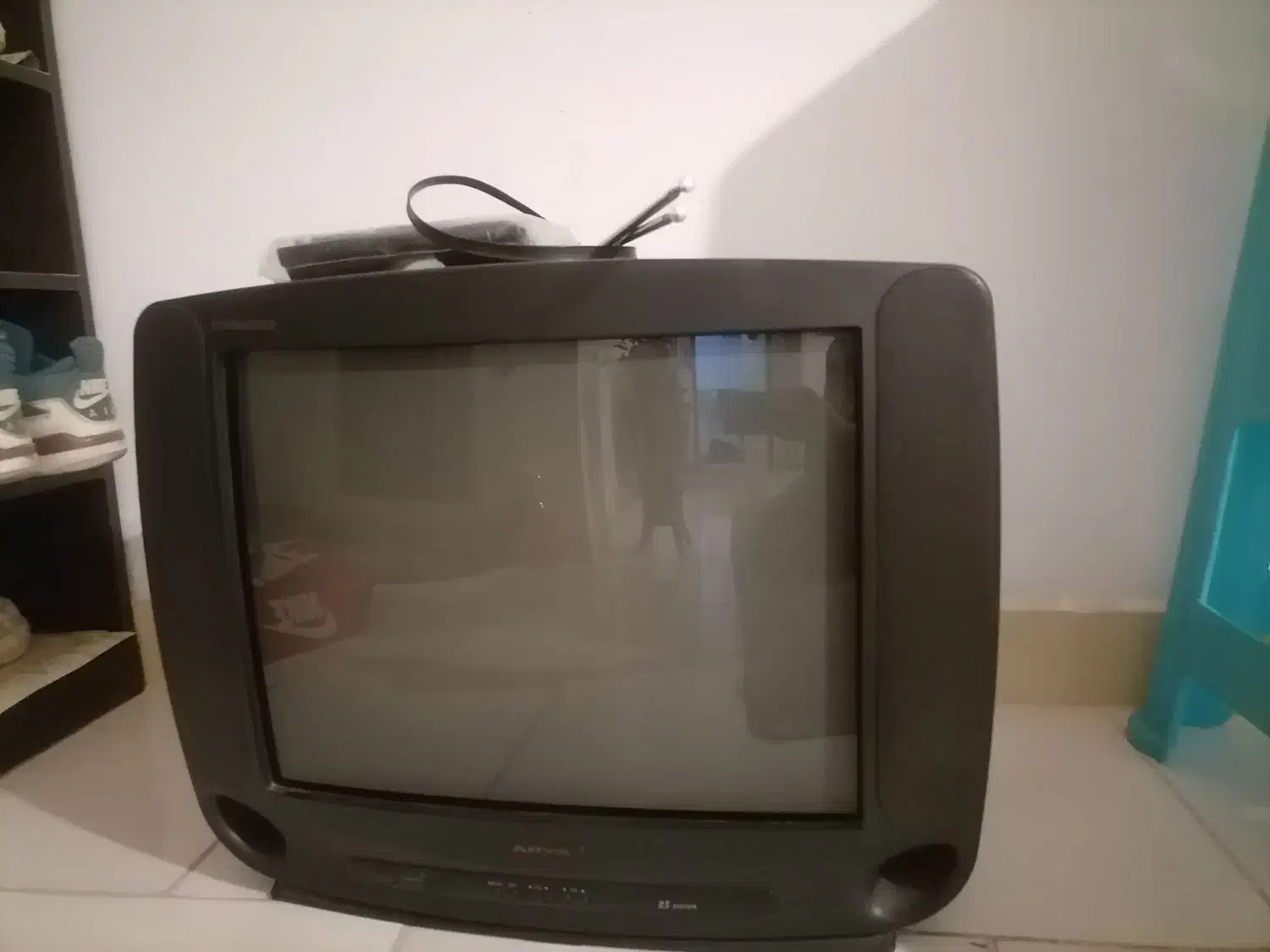 تلویزیون ۲۱ اینچ سالم .کنترل اصلی موجود|تلویزیون و پروژکتور|کرمانشاه, |دیوار