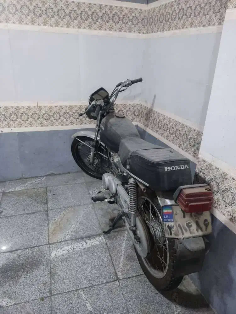 موتور 125 بهران مدل 81 مشکی|موتورسیکلت|تهران, جوادیه|دیوار