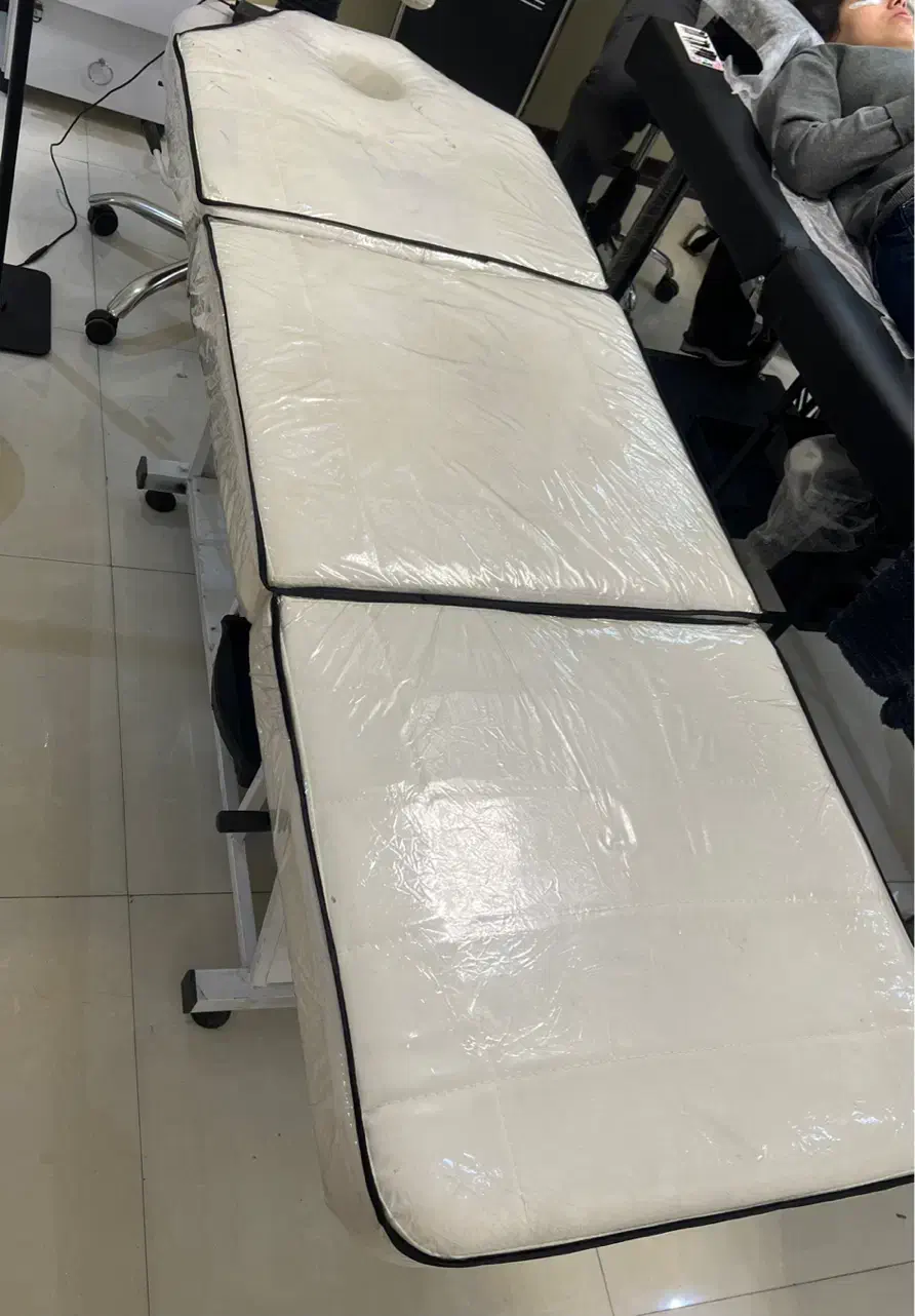 تخت مژه و ماساژ|آرایشگاه و سالنهای زیبایی|کرج, مهرویلا شمالی|دیوار