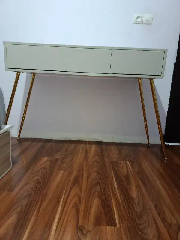 میز ارایشی|بوفه، ویترین، کنسول|شیراز, کفترک|دیوار