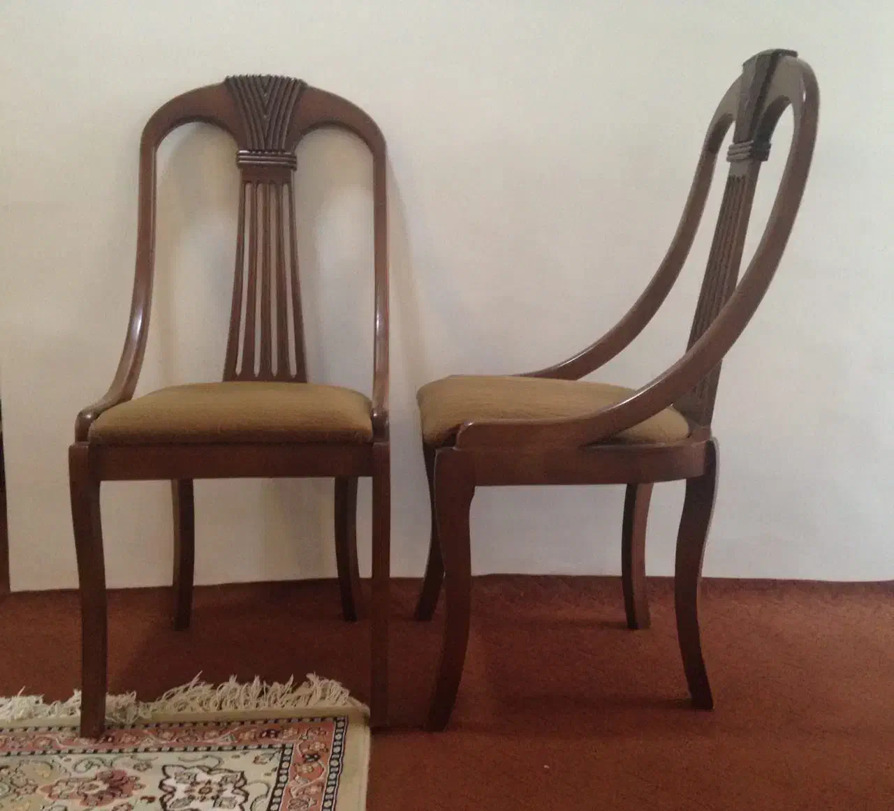 چهار عدد صندلی چوبی|میز و صندلی غذاخوری|بابل, |دیوار