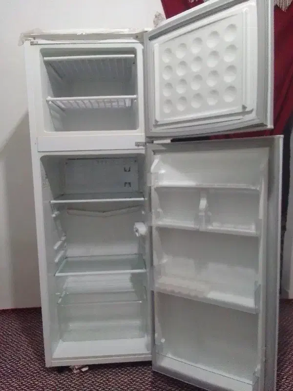 یخچال ۱۲فوت|یخچال و فریزر|فریمان, |دیوار