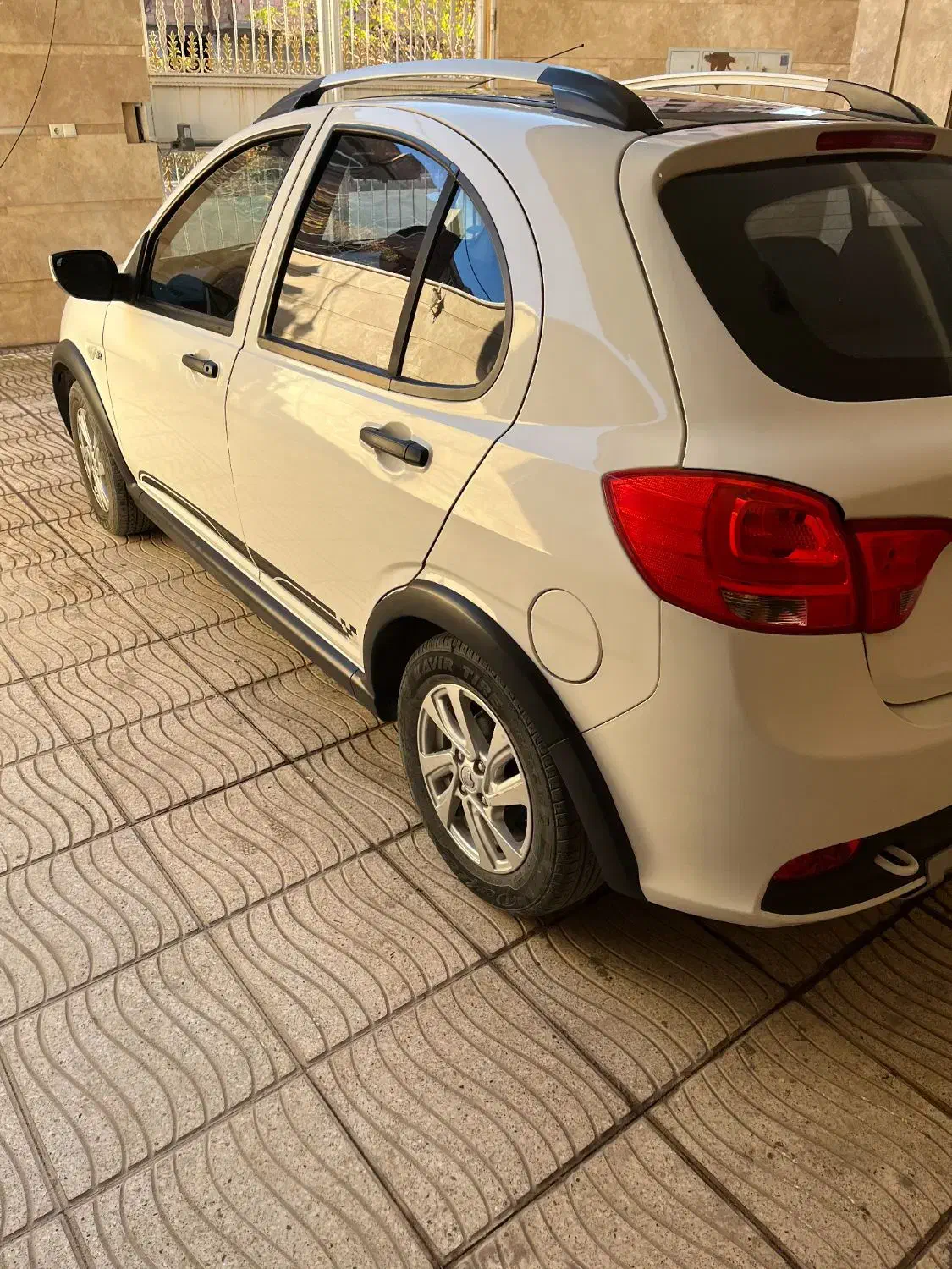 کوییکR پارس خودرویی،رینگ آلومینیوم،فاقد رنگ و ضربه|خودرو سواری و وانت|کرمان, |دیوار