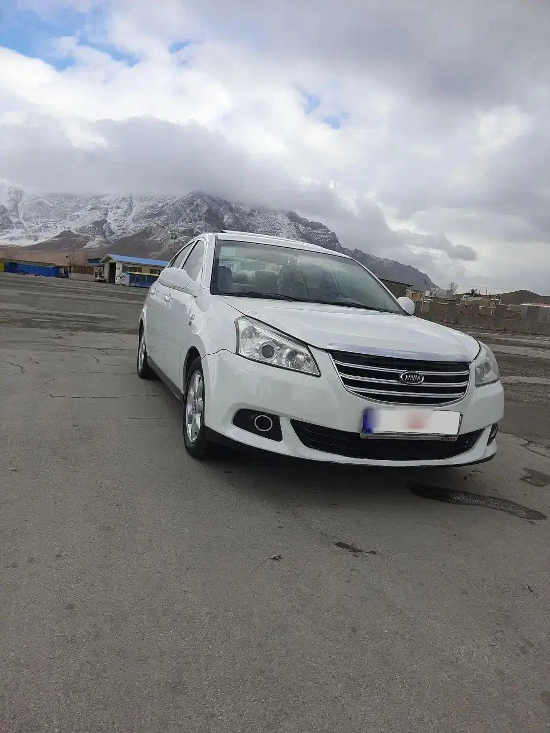 ام وی ام ۵۵۰|خودرو سواری و وانت|ملایر, |دیوار