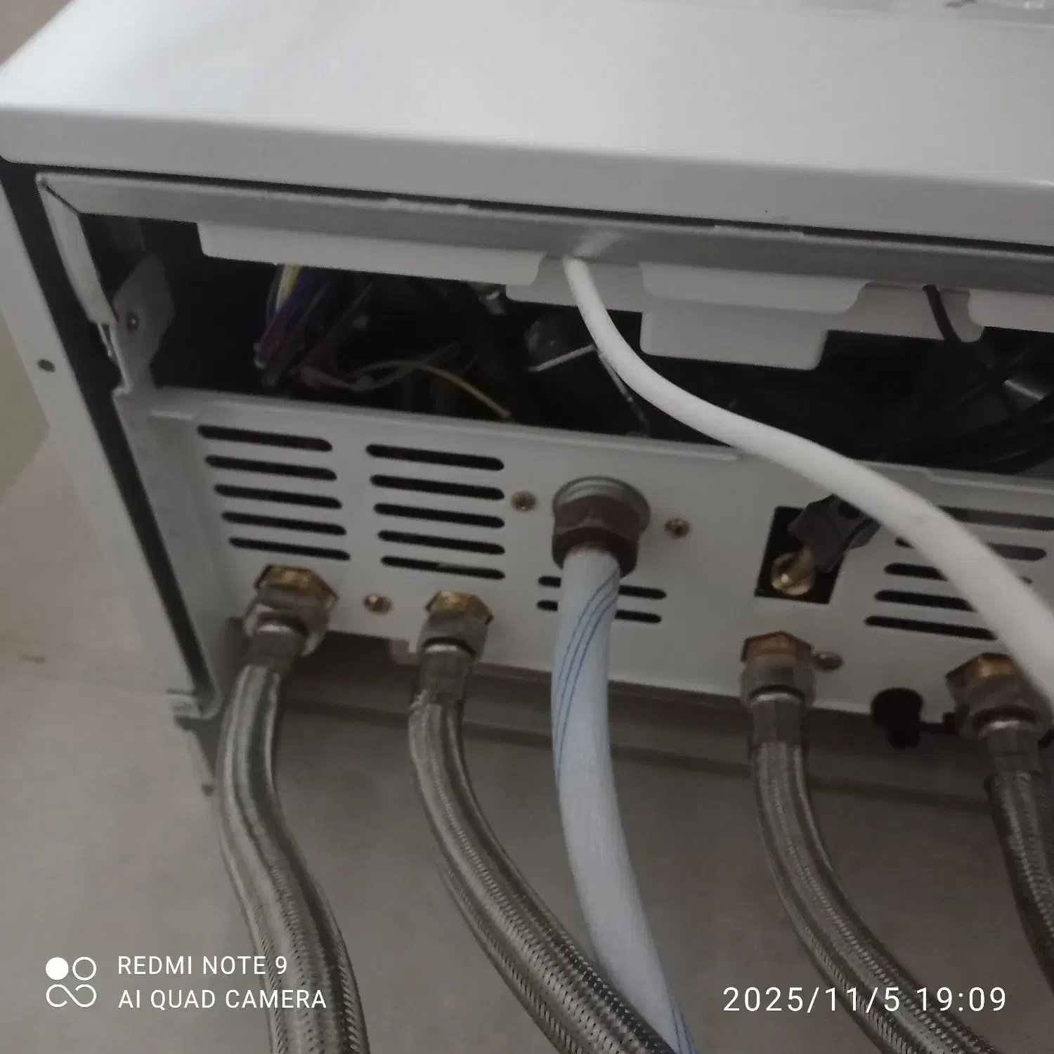 تعمیرات تخصصی انواع پکیج های دیواری|آبگرمکن، پکیج، شوفاژ|نسیم‌شهر, |دیوار