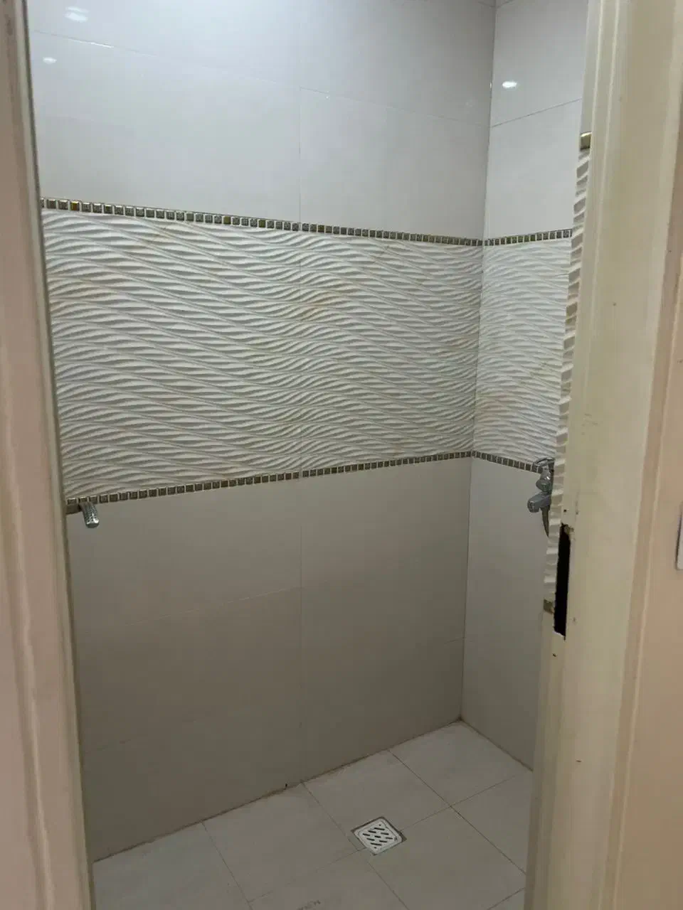 ۵۰ متر/خوش نقشه/نورخور/لوکیشن مترو/بالکن