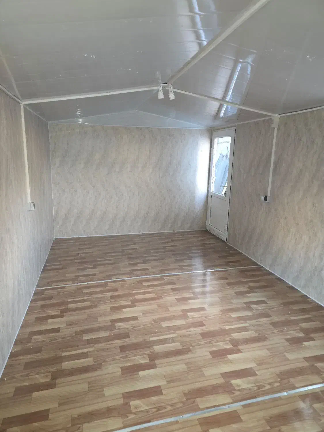 کانکس سازی مهندس اکبری|مصالح و تجهیزات ساختمان|اردبیل, |دیوار