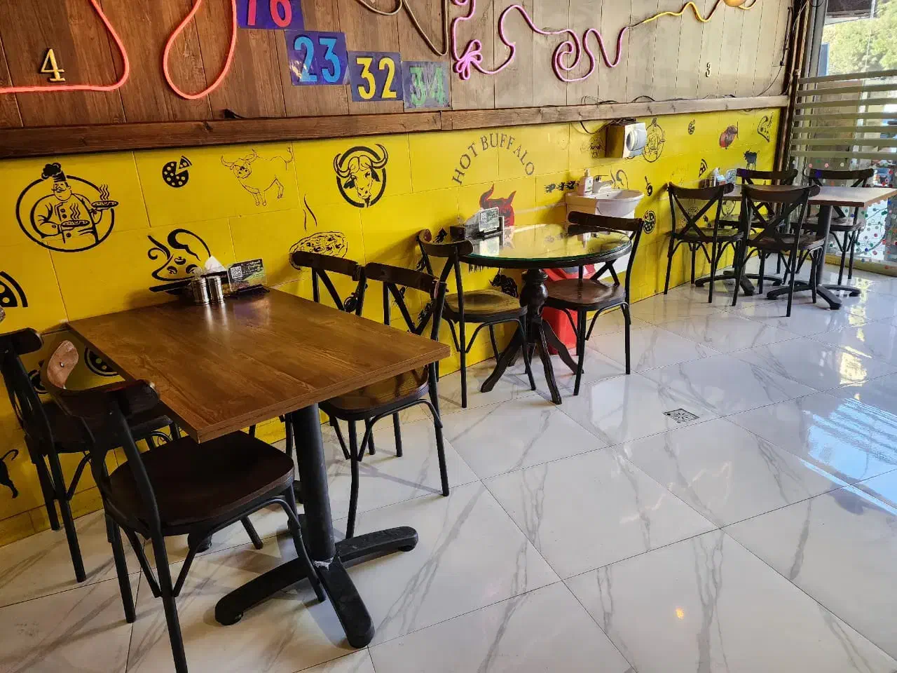 صندلی لهستانی فلزی کافه کافی شاپ فستفود|کافیشاپ و رستوران|تهران, تهرانویلا|دیوار