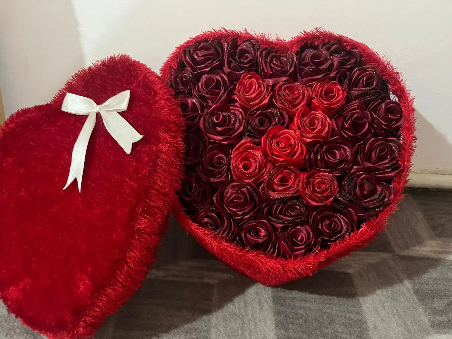 گل کادویی|گل مصنوعی|گلستان (تهران), |دیوار