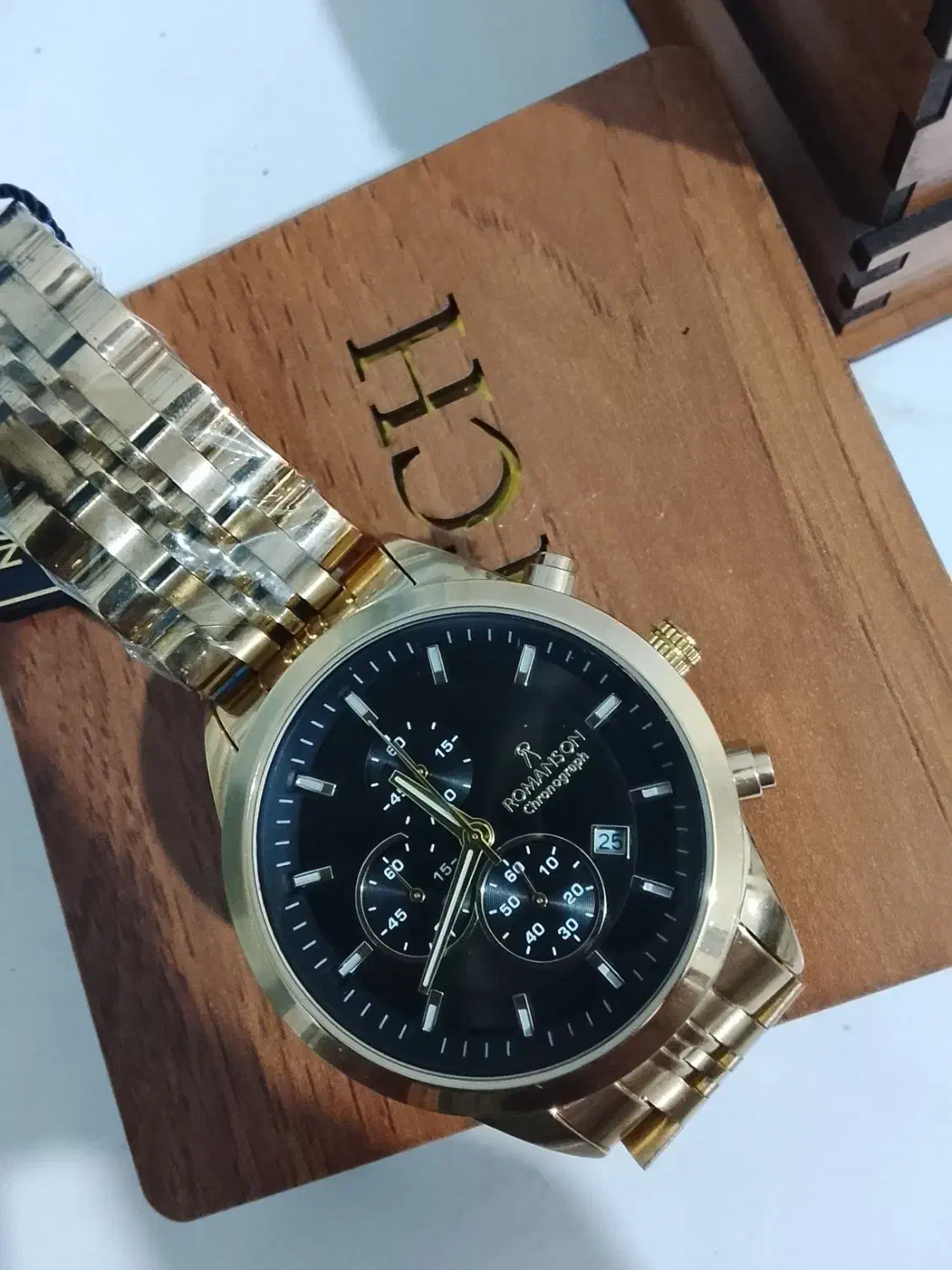 ساعت رومانسون|ساعت|گلبهار, شهر جدید گلبهار|دیوار