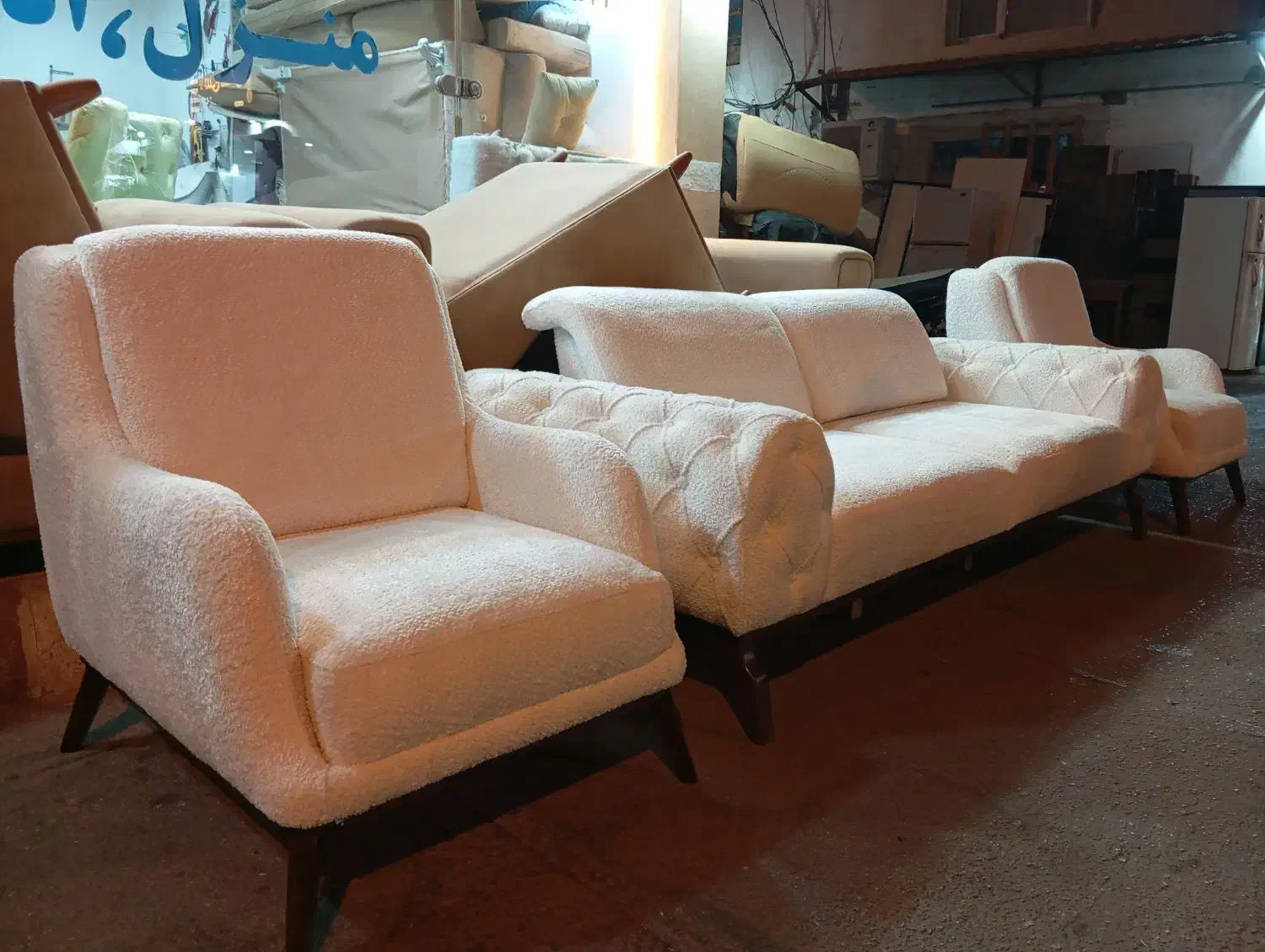 خیاط مبلمان|استخدام صنعتی، فنی، مهندسی|کیش, |دیوار