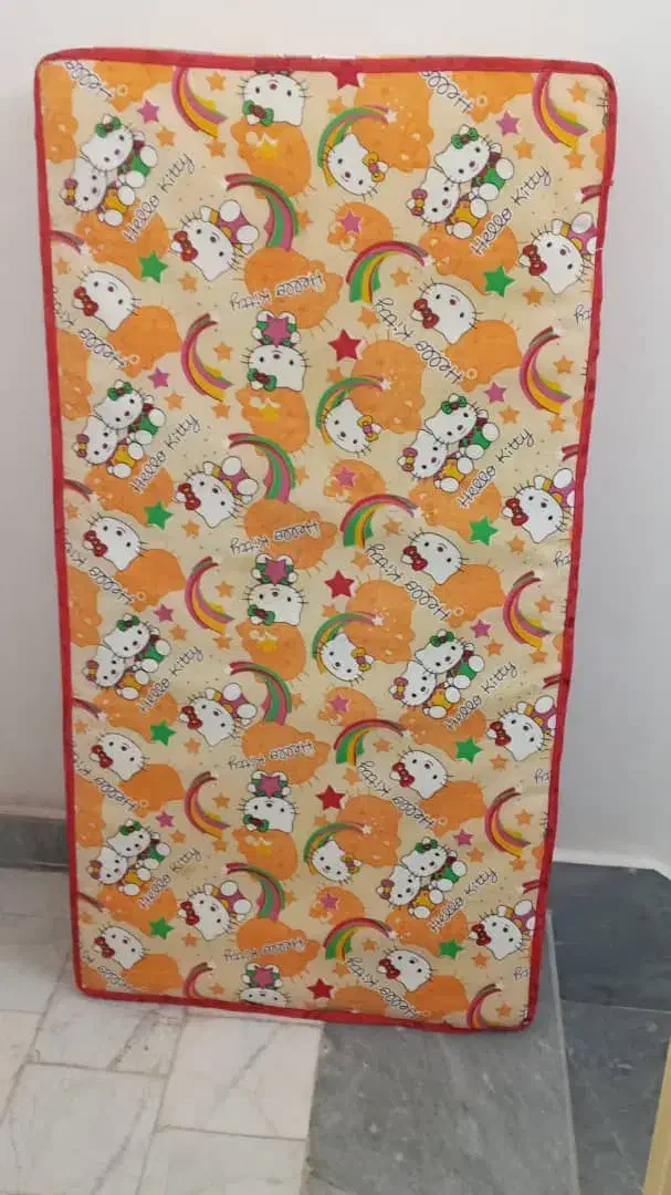 تشک کودک طرح Helo Kitty نو نو فقط باز شده برای عکس|تشک تختخواب|اردبیل, |دیوار