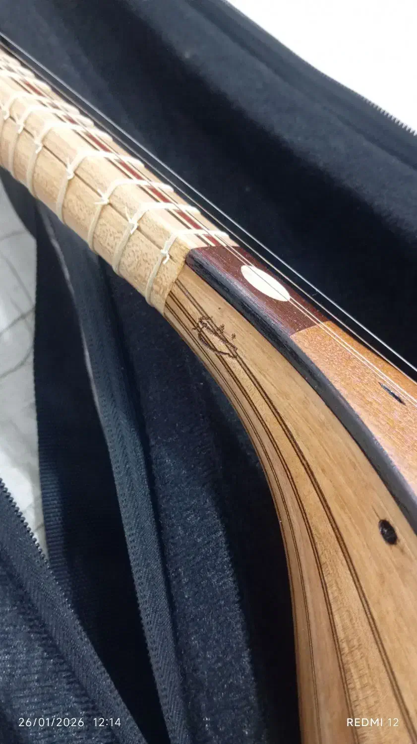 ساز سه تار|سازهای سنتی|کرمان, |دیوار