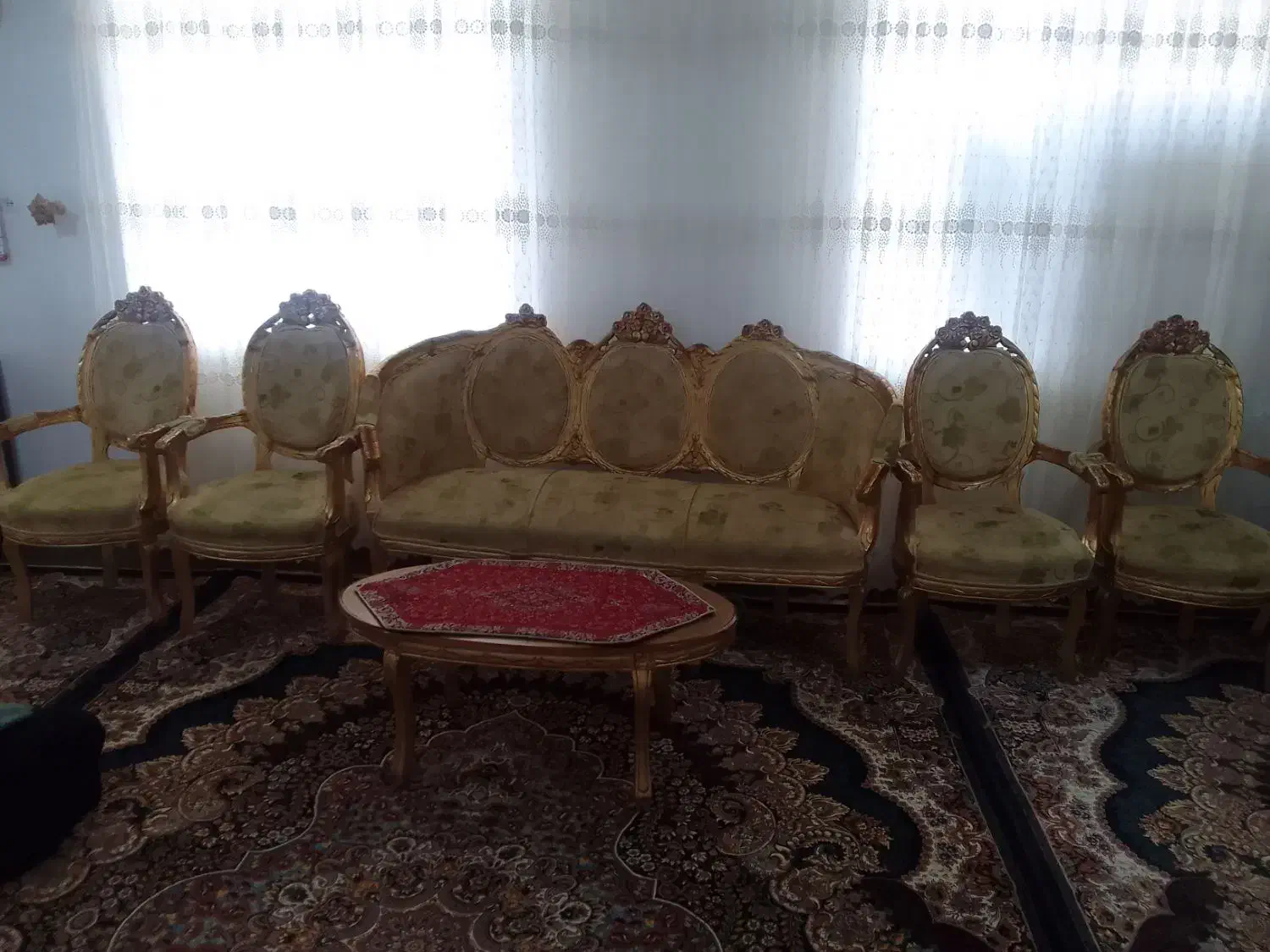 مبل‌سلطنتی|مبلمان خانگی و میز عسلی|بشاریات, |دیوار