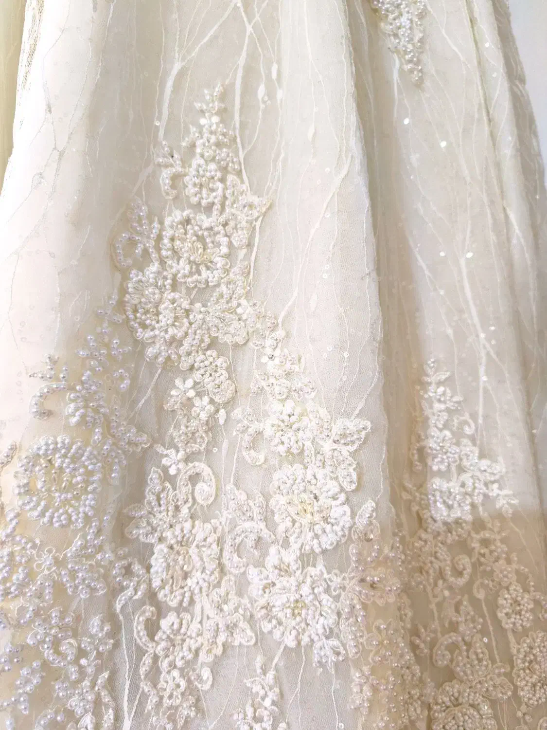 لباس عروس|لباس|شوش, |دیوار