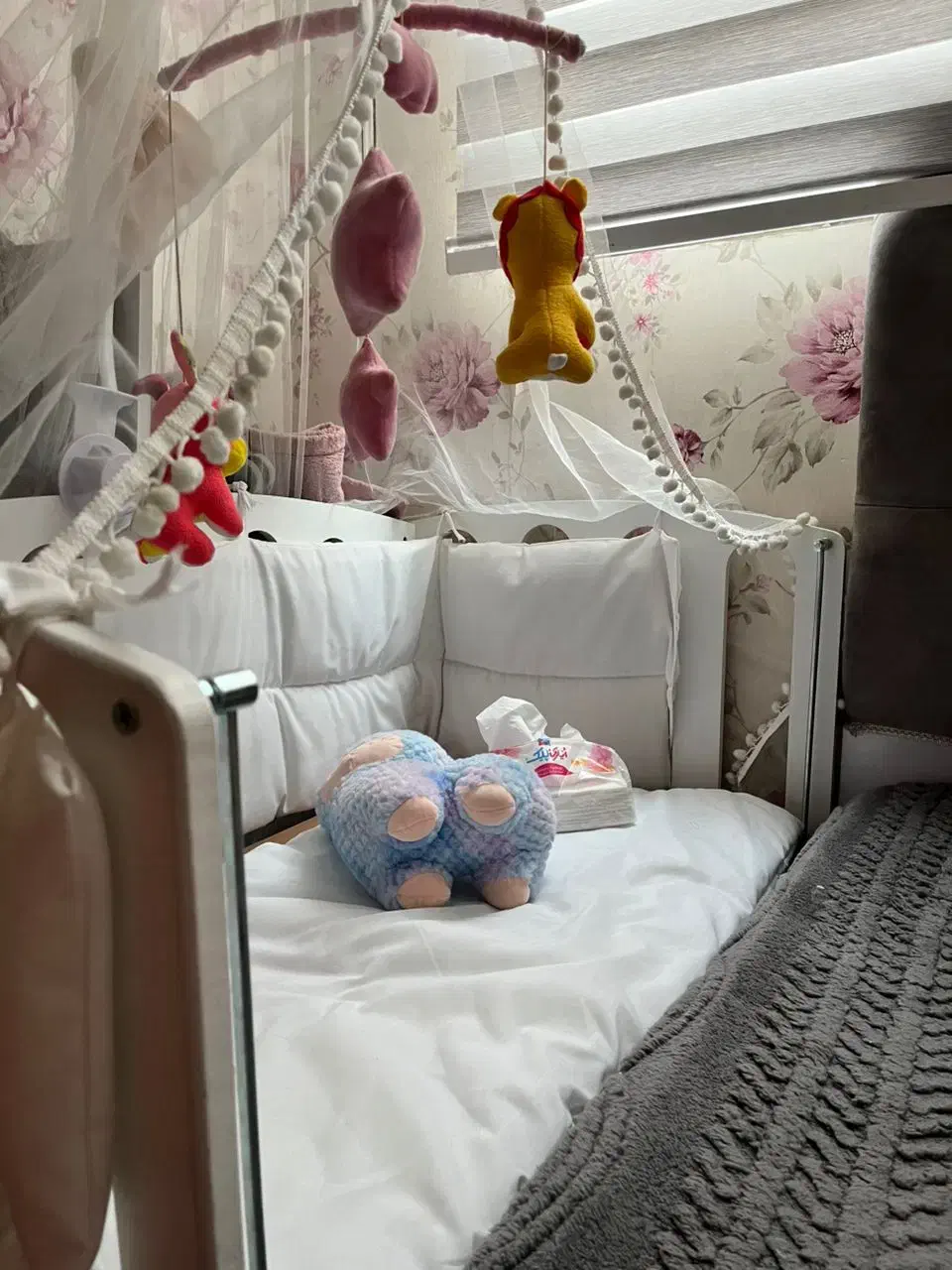 تخت گهواره ای بغل مادری|تخت و صندلی بچه|مشهد, کوی المهدی|دیوار