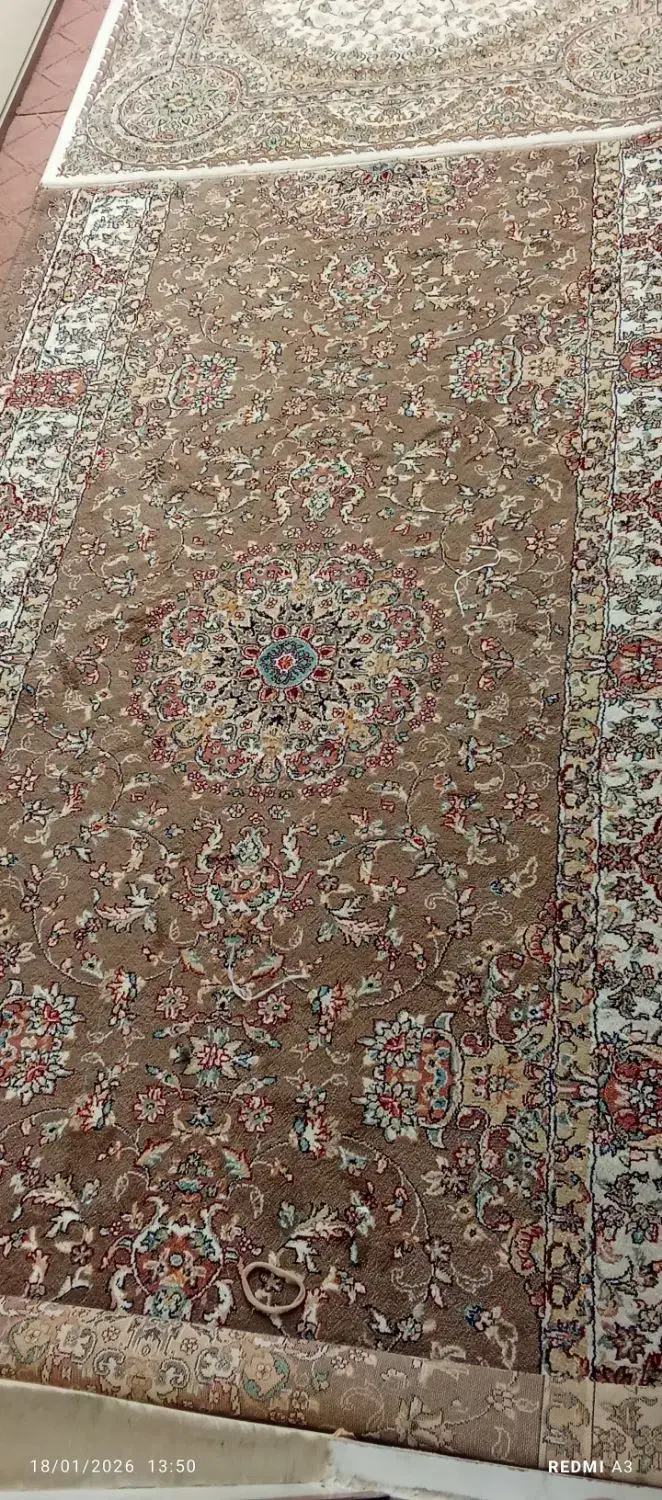 فرش|فرش|ری, شهرک نظامی|دیوار