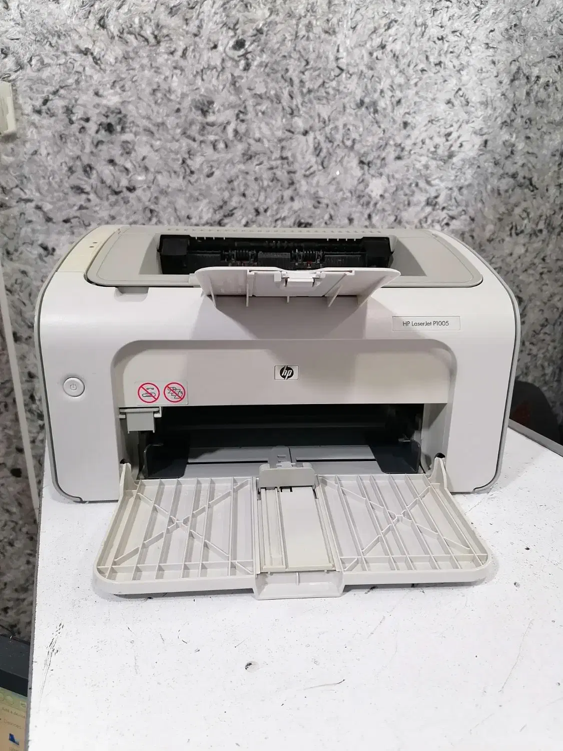 پرینتر لیزری HP 1005|پرینتر، اسکنر، کپی، فکس|ایلام, |دیوار