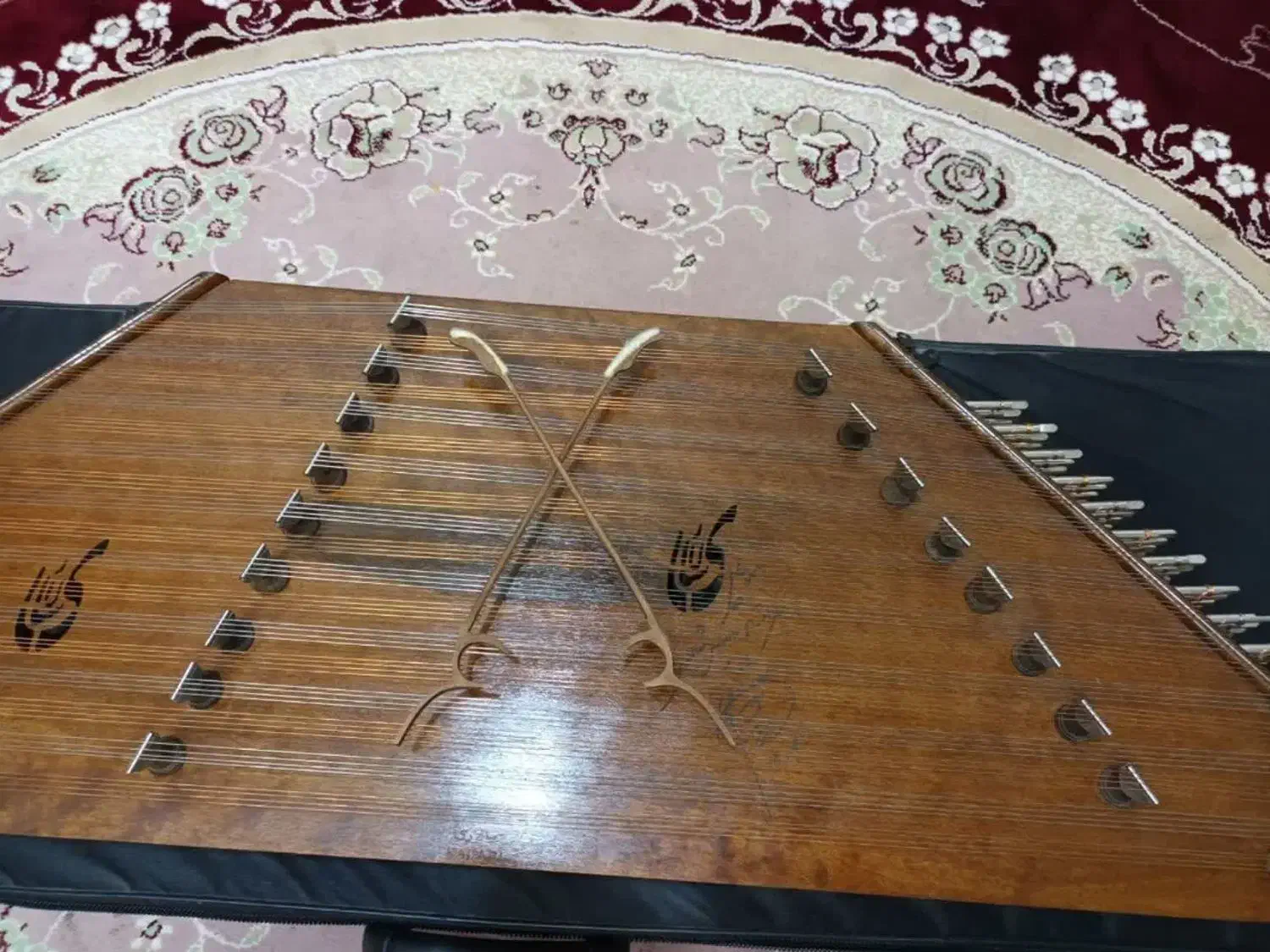 سنتور سالاری|سازهای سنتی|قم, شهرک امام حسن|دیوار