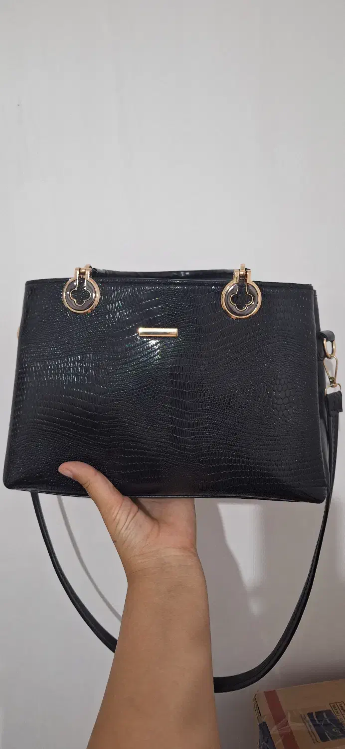 کیف ورنی نو جادار شیک با بند دوشی|کیف، کفش، کمربند|تبریز, |دیوار